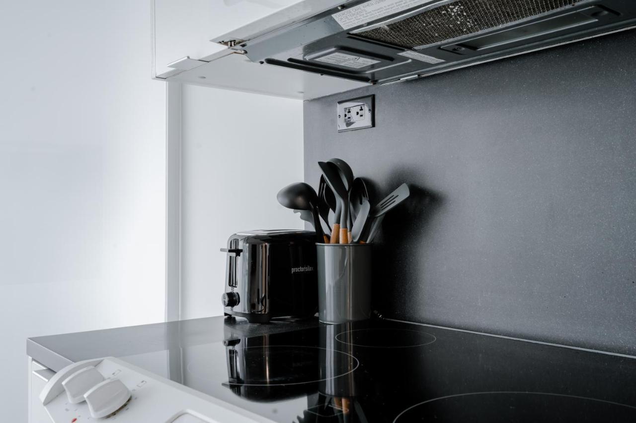 The Perfect Getaway Apartman Toronto Kültér fotó